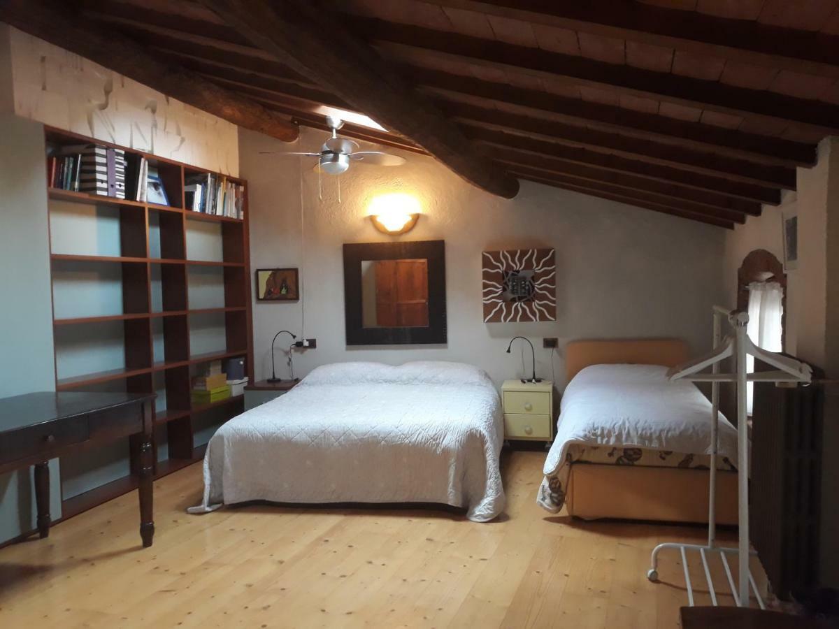 Cascina Del Sole Bed and Breakfast Passirano Esterno foto